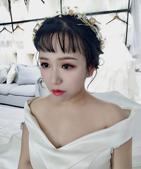 怀孕了婚纱都要选大码款,但依旧阻止不了我成为一个美美的新娘