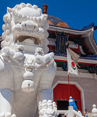 成吉思汗陵,虽然是衣冠冢,但这里有八百年没有灭的长生灯