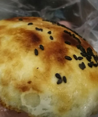 天台管这种叫火烧饼,从小的记忆!经常出现在四五点的街头!