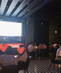 ������Ů�����������ѵ�