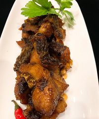 ���˸�����