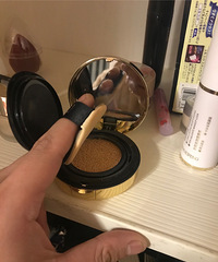 ysl������覺ܺã���ʹ������Ҳ�ܺ͵�ױ�ܺ��ںϣ����߲�