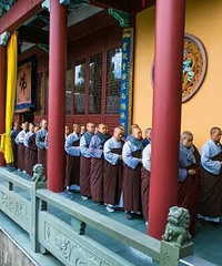 ���۸��᡿�����ǧ��ɮ������̨��Ҳ��һ������ɮ������������