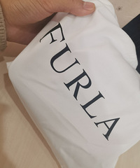 ����ס��Ů�ģ�����һ�����ֻ���װ����ȥ�İ�