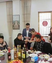 С������ǧ�򣬽��ֻ��4���ƣ������ﶼû�У�