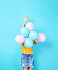 92������Ů�Ը��е�СŮ�ˣ�ϣ���Է��Ը��������