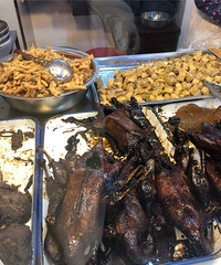 ��ó���ʳ���������ļ䣬����ÿ�Ҷ������¿�ζ