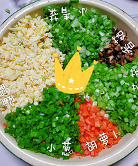 试试看做了素馅饺子,第一次自己擀饺子皮,味道鲜美