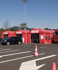 ��������һ�˸��٣��ϸ���ͦ���׵ģ��¸��ټ���ϸ�