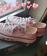 ������ӣ��Ь���ˣ������ɫ̫����Ů����