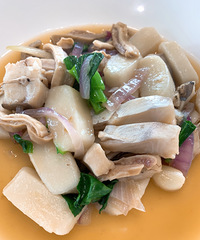 【厨艺大赛】鲳鱼烧年糕,既能当主菜又能当主食