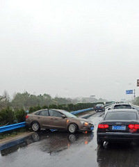 �������ġ����Ӷ���ײ����