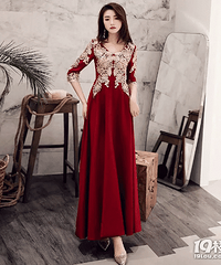 在网上买敬酒服秀禾服 料子看上去廉价又旧旧的