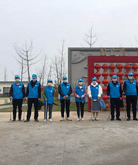 ��ÿ��һ���̵�ͷ���Ҷ�