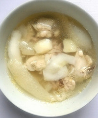 买了几个椰子来做椰子鸡,一点都不比外面差