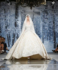 ���������ǳ�����ѩ��ؼ��Ů��