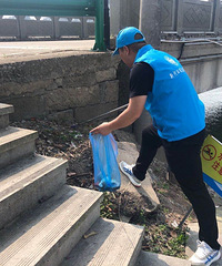 ��ÿ��һ���ο������ٸߵ�ͺ���