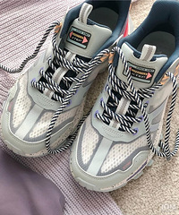 �����ǰ����������Ʒ�ƣ�Ь��������ֱ���ݣ�