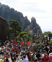 ���۸��᡿��һ�ż٣�����ȥ�˲μ��˼��˻��