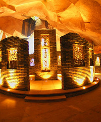 ������������壬��һ����ɽ��ˮ����Լ��