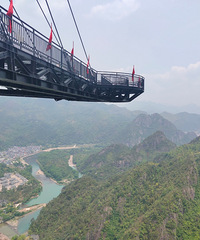 ����˹���ȣ�һ����ϲ����ɽ���ˣ�ȴ�������������ɽ