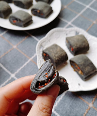 ̨�ݵ���ɫС��֮һ��ÿ�����³��˶�Ҫ��