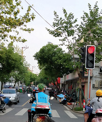 ͷ�������ͣ����һ��