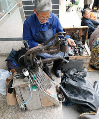 ��Ь̯�϶����˴������ֻЬҪ�Ŷ�1Сʱ