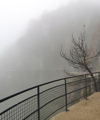 天台山大瀑布,山顶有个大索道
