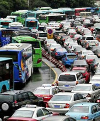 ��µ�����һ���ϣ��㱻���˶���أ�