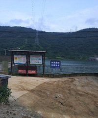 ����ˮ���Աߵ����˹�Ҳ���ˣ�ԭ������ͦ������