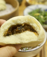 ��������е�����������Ǻ���İ�������ͷ