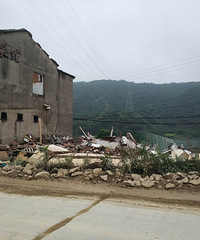 ����ˮ���Աߵ����˹�Ҳ���ˣ�ԭ������ͦ������