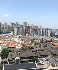 ·�ű�����عٺ��ϳ��Ĳ�С�󷿣��������ȱ��