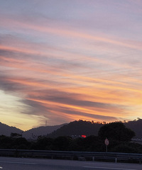 �ᵱ�������һ����ɽС��