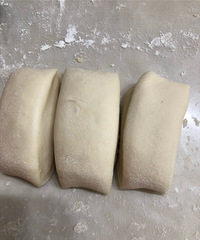 ��һ������ͷ���о����ǺܺóԵ�