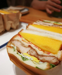 ����ֵ���г���â���������Σ�����΢΢��ܺú�