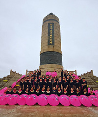 ���߰���������������Ů��