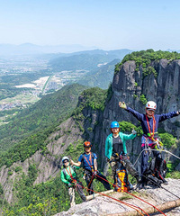 ¿����ӥ��������185���ٽ�����ЩŮ���������