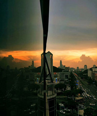 ����İ�������Ư�����ѵ�һ��