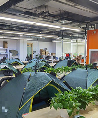 �����Ļ���Ҫ�󡰲�η�Ӱ࣬�����°ࡱ�Ӹ����ȣ�˯�ڹ�˾