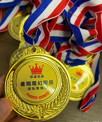 ������μ�19¥����Ӣ����С����ȴ���¸������ܲ����ٲμ�