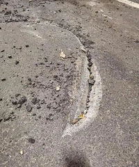 �γ����ٱ��ң����������³�һ��ɵ�ۣ�6�ֶ��أ��������