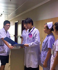 Ů��ÿ���20ƿ��Ȫˮ�������Ŷ������⣡ҽ��˵�������򲡣�����