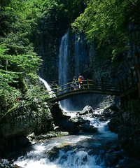 û���ܾܾ����23��ı���С�ǣ�