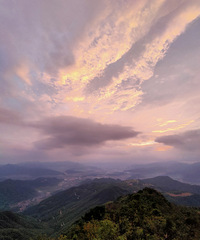 ���֮��ɽ�Ϸ�ͦ��ס����̫�һ����û˯��