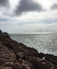 ���2���ι��ԣ������ұ̺����죬�����ͱ�