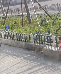 �̻������˹���С����������֮��