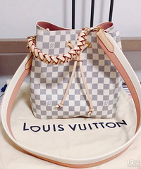 ����LV�¿����̸�ˮͰ�������˰��ˣ�