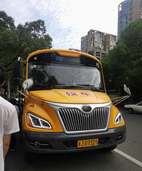 ������У���Ǽ��ˣ�������������985Ԫ